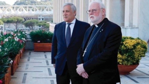  Colloquio alla Farnesina  tra il ministro Tajani  e l’arcivescovo Gallagher   QUO-152