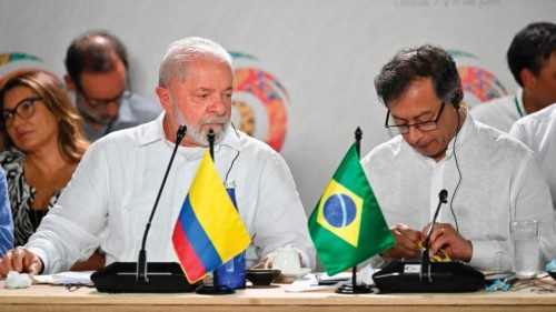 Brazilian President Luiz Inacio Lula da Silva (L) and Colombian President Gustavo Petro attend a ...