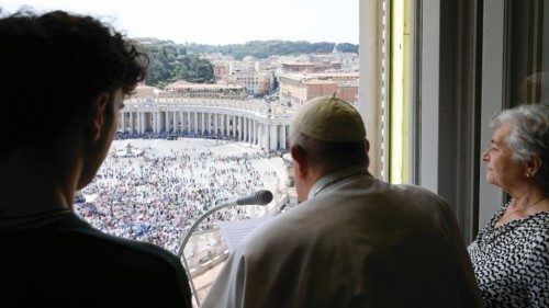 Il futuro si costruisce insieme nella cura reciproca QUO-169 Il futuro si costruisce insieme nella cura reciproca QUO-169