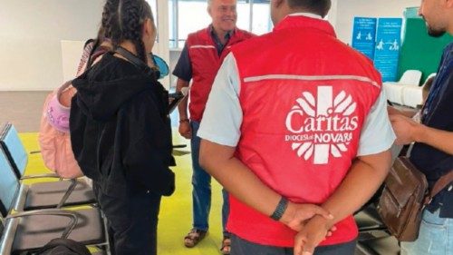 Arrivati in Italia dal Pakistan 22 profughi afghani QUO-176 Arrivati in Italia dal Pakistan 22 profughi afghani QUO-176