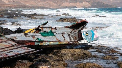  Tragico naufragio di migranti al largo di Capo Verde   QUO-187