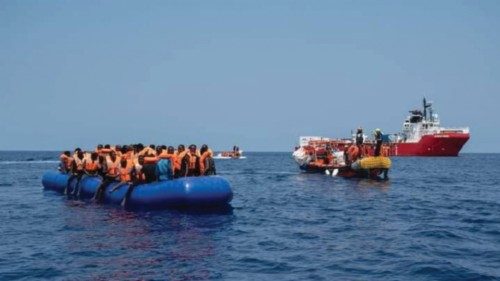  Centinaia  di migranti soccorsi da navi delle ong   QUO-194