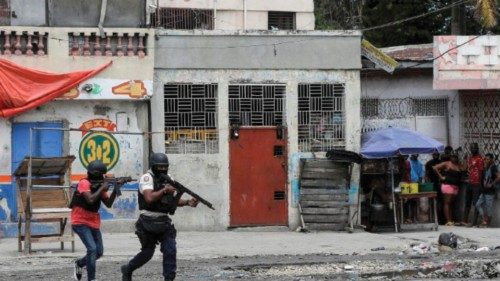  La violenza delle gang scuote Port-au-Prince  QUO-196