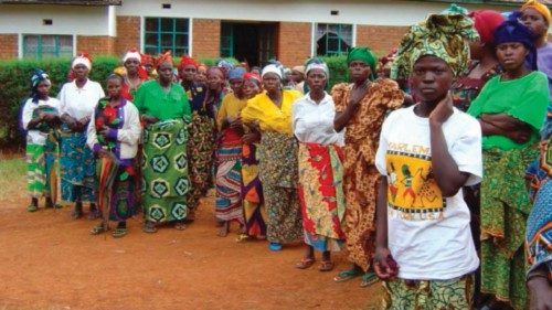  La resistenza delle donne di Mbobero tra soprusi ed espropri   QUO-203