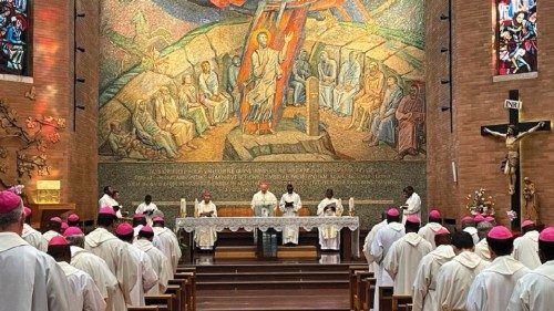  Preghiera e annuncio  priorità non negoziabili dell’episcopato  QUO-206