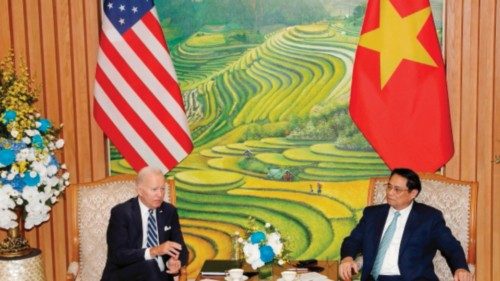 Vietnam's Prime Minister Pham Minh Chinh and US President Joe Biden hold a meeting at the Government ...