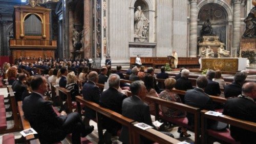  Gendarmeria vaticana e Polizia italiana celebrano il patrono san Michele arcangelo  QUO-225