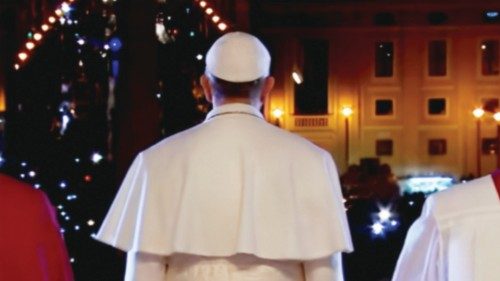  Pregando per il Papa  QUO-251