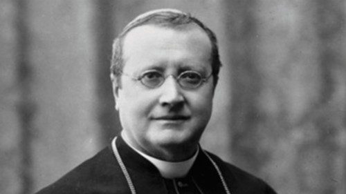 Sempre tra la sua gente con il sogno di fare il missionario QUO-253 Sempre tra la sua gente con il sogno di fare il missionario QUO-253
