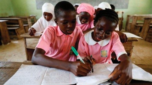 In Nigeria la scuola è al femminile   QUO-253