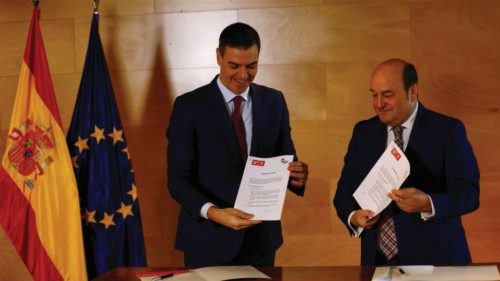 Spain's acting Prime Minister Pedro Sanchez and Andoni Ortuzar, president of the Basque Nationalist ...