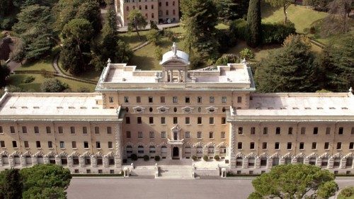 Parco auto a impatto zero entro il 2030 in Vaticano QUO-263 Parco auto a impatto zero entro il 2030 in Vaticano QUO-263