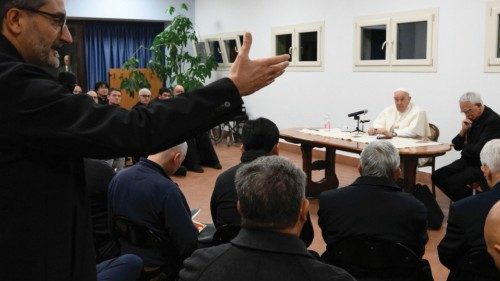 Con preti di Roma QUO-269 Con preti di Roma QUO-269
