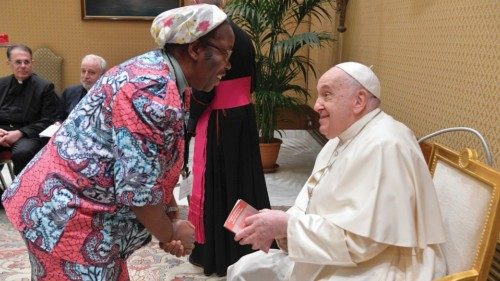 “Maschilizzare” la Chiesa è un peccato QUO-275 “Maschilizzare” la Chiesa è un peccato QUO-275