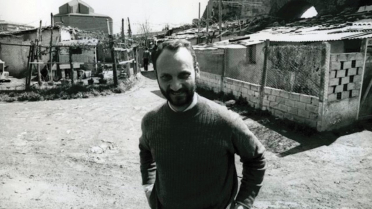  Il Vangelo vivo della periferia   QUO-277