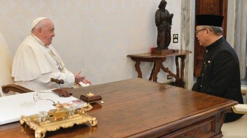 Le lettere credenziali del nuovo ambasciatore d’Indonesia QUO-283 Le lettere credenziali del nuovo ambasciatore d’Indonesia QUO-283