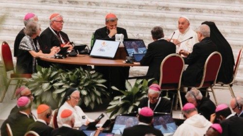 Per una Chiesa sinodale e missionaria i passi verso il Sinodo 2024 QUO-284 Per una Chiesa sinodale e missionaria i passi verso il Sinodo 2024 QUO-284