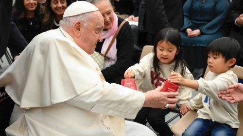 Pandori ai bambini, sacchi a pelo ai poveri QUO-285 Pandori ai bambini, sacchi a pelo ai poveri QUO-285