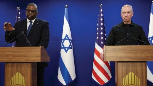 U.S. Secretary of Defense Lloyd Austin and Israeli Defense Minister Yoav Gallant hold a joint press ... U.S. Secretary of Defense Lloyd Austin and Israeli Defense Minister Yoav Gallant hold a joint press ...