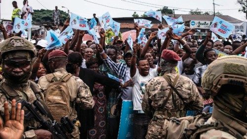 TOPSHOT - Supporters of President of the Democratic Republic of the Congo (DRC) and leader of the ... TOPSHOT - Supporters of President of the Democratic Republic of the Congo (DRC) and leader of the ...
