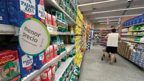 A man pulls a cart at a supermarket in Buenos Aires on December 15, 2023. Argentina's President ... A man pulls a cart at a supermarket in Buenos Aires on December 15, 2023. Argentina's President ...
