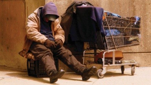  Aumenta in Portogallo il numero dei senzatetto  QUO-293