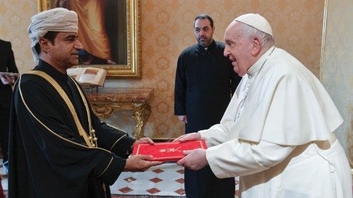 Le credenziali del nuovo ambasciatore del Sultanato di Oman QUO-298 Le credenziali del nuovo ambasciatore del Sultanato di Oman QUO-298