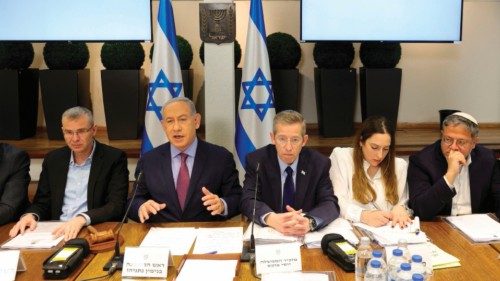Israeli Prime Minister Benjamin Netanyahu (2ndL) chairs a Cabinet meeting, attended by National ...