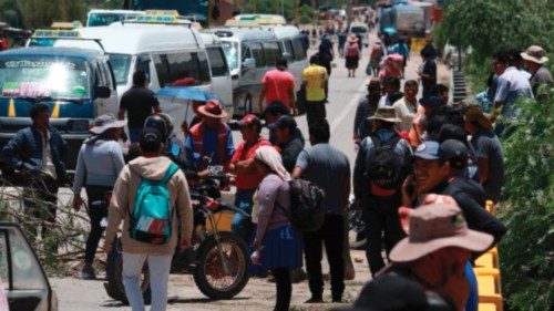 Coca farmers supporters of Bolivian former President Evo Morales hold a blockade on a highway that ... Coca farmers supporters of Bolivian former President Evo Morales hold a blockade on a highway that ...
