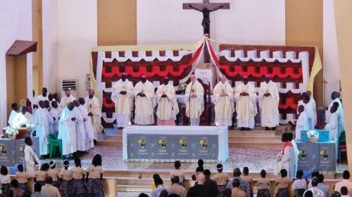 Un nuovo segno della solidarietà della Chiesa con il Sud Sudan QUO-029 Un nuovo segno della solidarietà della Chiesa con il Sud Sudan QUO-029