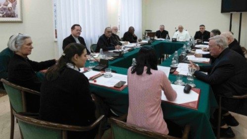 Riunito il Consiglio di cardinali QUO-029 Riunito il Consiglio di cardinali QUO-029
