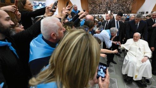 Ogni persona va riconosciuta nella sua dignità di lavoratrice e lavoratore QUO-034 Ogni persona va riconosciuta nella sua dignità di lavoratrice e lavoratore QUO-034