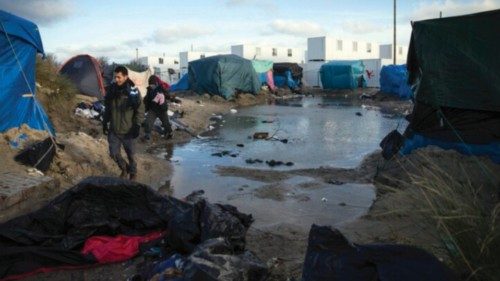  Condizioni drammatiche per i migranti a Calais   QUO-034