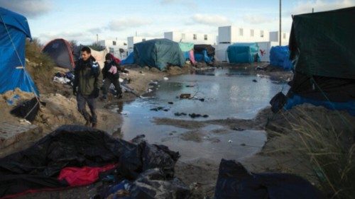Condizioni drammatiche per i migranti a Calais QUO-034 Condizioni drammatiche per i migranti a Calais QUO-034
