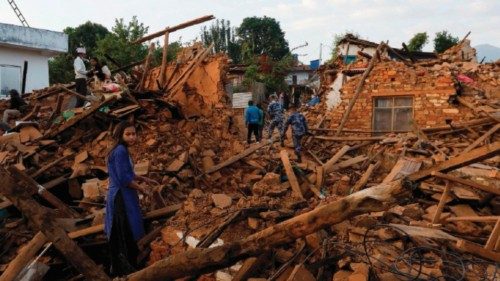 In Nepal è ancora emergenza per il terremoto di tre mesi fa QUO-037 In Nepal è ancora emergenza per il terremoto di tre mesi fa QUO-037