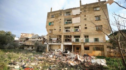 epa11154154 A damaged buidling following an Israeli military strike in Nabatiyeh, southern Lebanon, ... epa11154154 A damaged buidling following an Israeli military strike in Nabatiyeh, southern Lebanon, ...