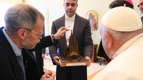 La fede predicata deve sempre farsi preghiera QUO-040 La fede predicata deve sempre farsi preghiera QUO-040