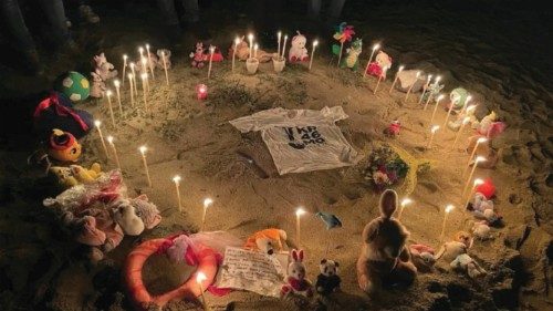 «Verità e giustizia» per le vittime del naufragio di Cutro QUO-047 «Verità e giustizia» per le vittime del naufragio di Cutro QUO-047