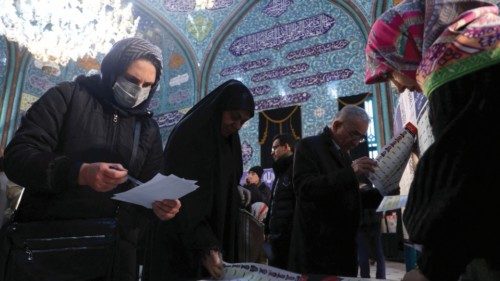Vittoria dei conservatori alle elezioni in Iran QUO-053 Vittoria dei conservatori alle elezioni in Iran QUO-053