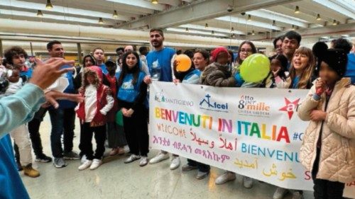 In Italia 97 migranti evacuati dalla Libia QUO-055 In Italia 97 migranti evacuati dalla Libia QUO-055
