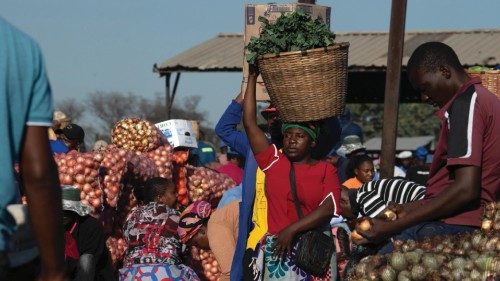 epa11198853 A vendor sells vegetables in Mbare Musika market, Harare, Zimbabwe, 04 March 2024. Mbare ... epa11198853 A vendor sells vegetables in Mbare Musika market, Harare, Zimbabwe, 04 March 2024. Mbare ...