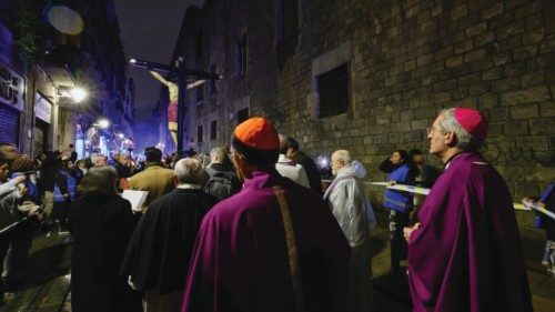 Dopo 80 anni il “Sant Crist de la Sang” in processione a Barcellona QUO-059 Dopo 80 anni il “Sant Crist de la Sang” in processione a Barcellona QUO-059
