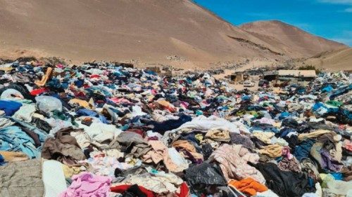 Un argine al fast fashion QUO-065 Un argine al fast fashion QUO-065