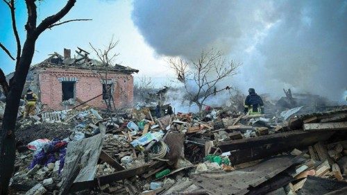  Massiccio attacco missilistico russo su  Kyiv  QUO-066