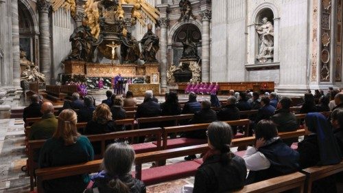  Messa per i dipendenti vaticani  QUO-071
