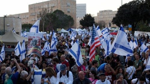 epa11254750 Anti government protesters attend a second day of protests outside the Knesset, the ...