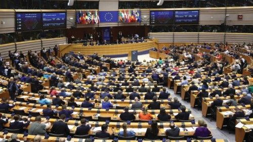 epa11270627 Members of European Parliament vote on an amendment of the Migration and Asylum package ...
