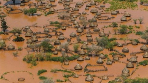  In Kenya almeno 13 vittime  e 15.000 sfollati per le  piogge    QUO-085