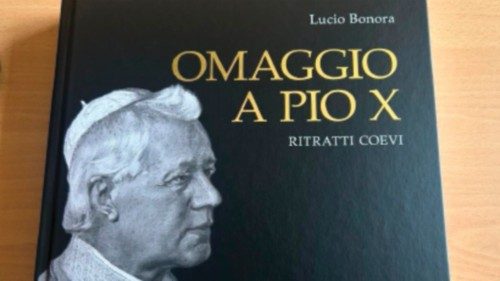 Omaggio a san Pio x che pianse di fronte alla guerra mondiale QUO-088 Omaggio a san Pio x che pianse di fronte alla guerra mondiale QUO-088
