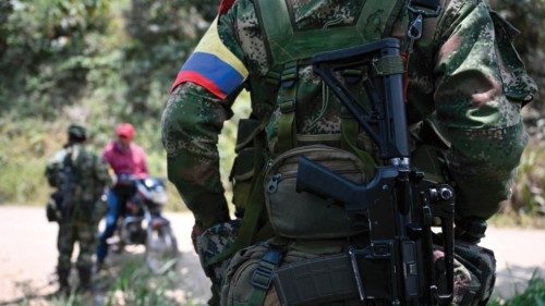 (FILES) Members of the Carlos Patino front of the dissident FARC guerrilla patrol in Micay Canyon, a ... (FILES) Members of the Carlos Patino front of the dissident FARC guerrilla patrol in Micay Canyon, a ...